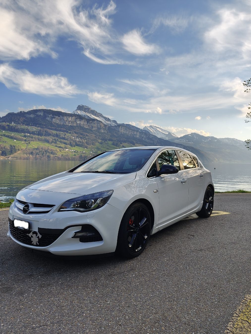 Opel Automobili: Opel Astra J 2.0 CDTI Biturbo – Usato da Brunnen venduto da Bonito68