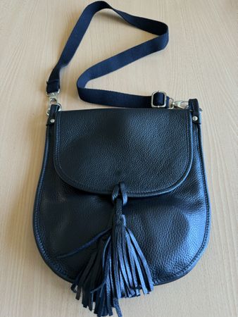 Sac bandoulière en cuir véritable noir avec franges