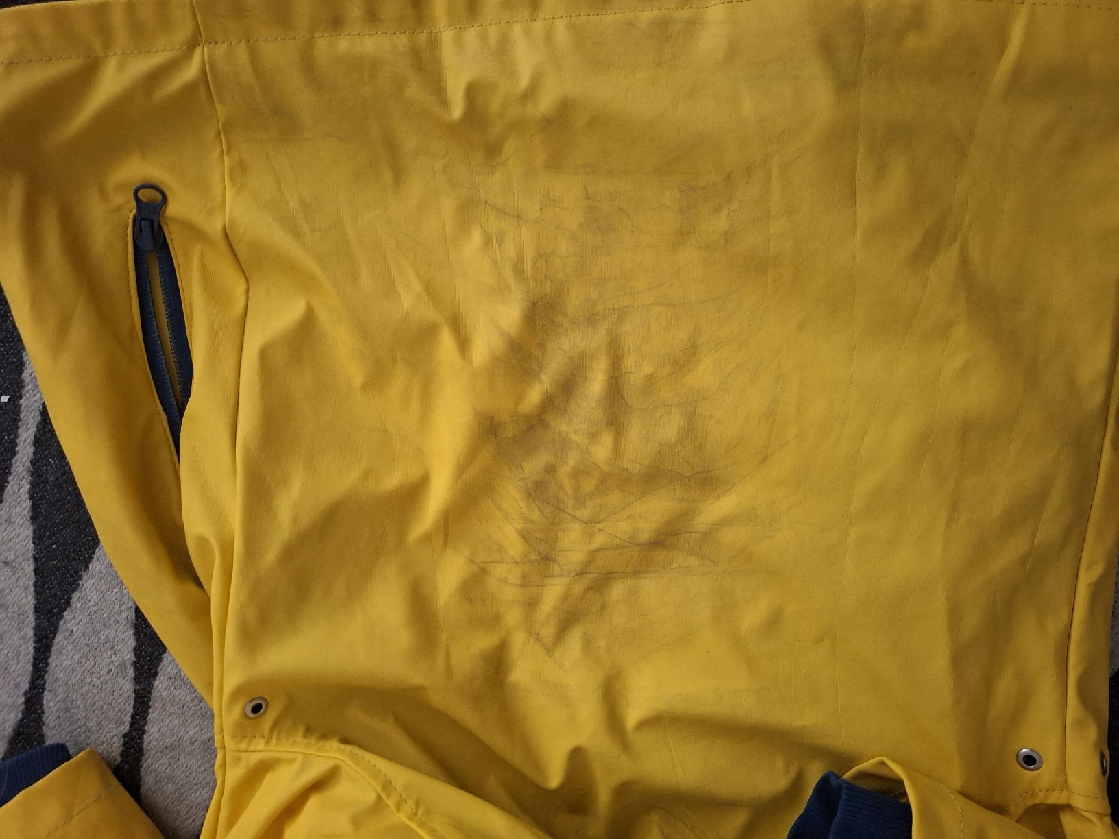 Jacken & Mäntel: Regenjacke – Gebraucht aus Bern von eveammann 2