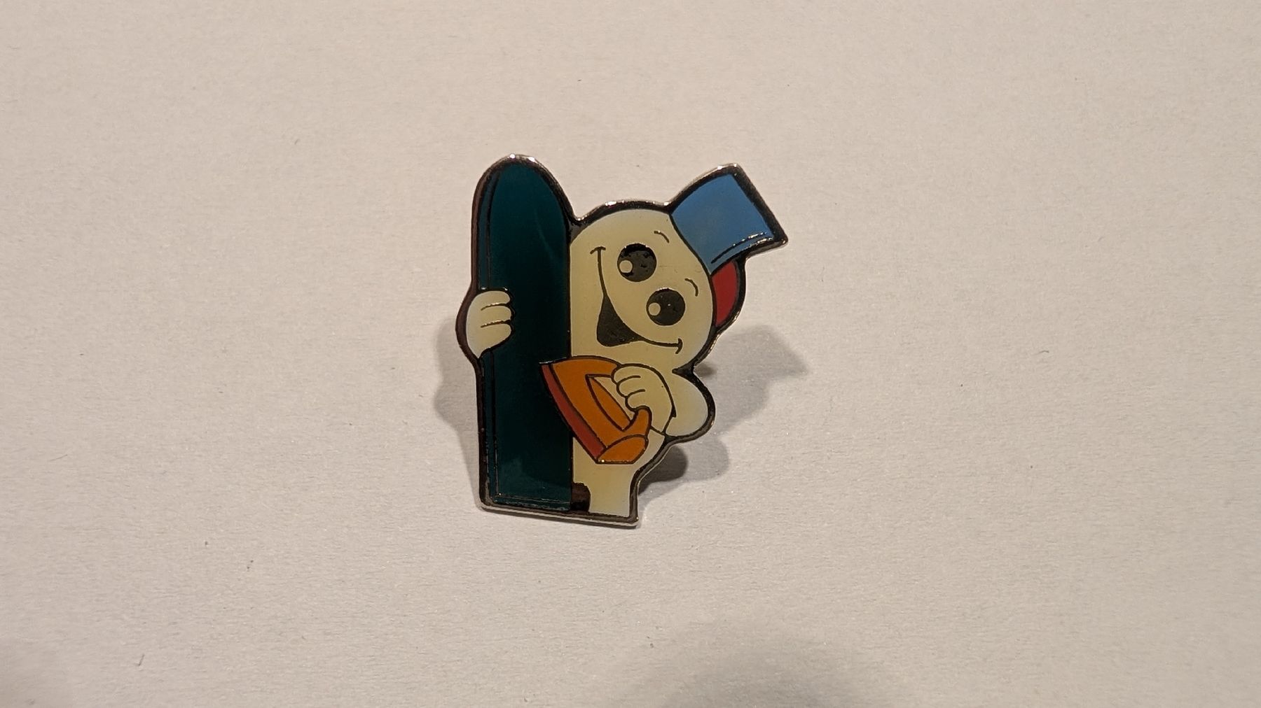 Maga Placchette & Badge: 9 Pins von Maga – Usato da Olten venduto da NicoOnline 2
