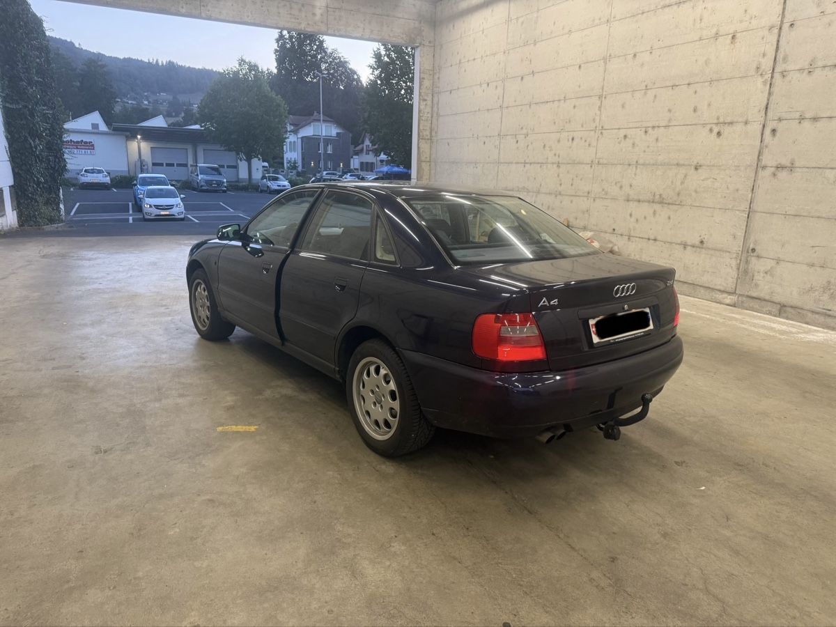Audi Autos: Audi A4B5 2.4L ab 1sfr. – Defekt aus Gontenschwil von Ilic_a.98 3