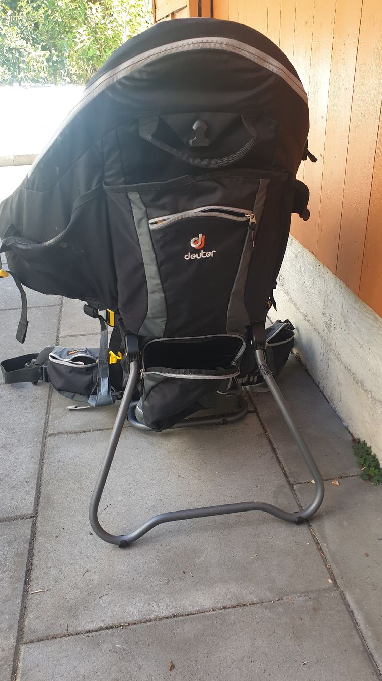 Deuter Porte-bébés ventraux & dorsaux: Deuter Kid Comfort 3 – D'occasion à Hausen am Albis par HFra87 3