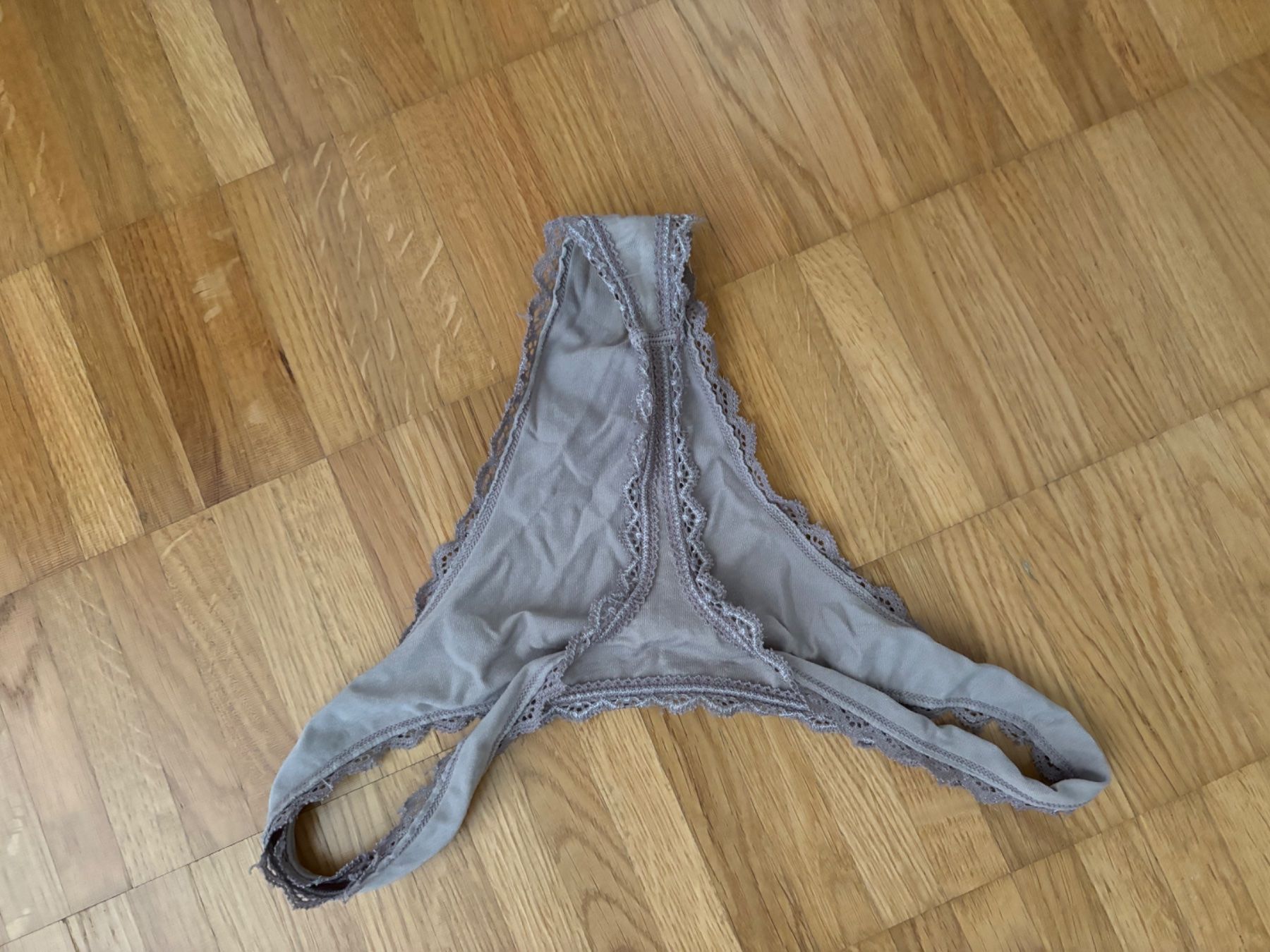 Altra biancheria intima: Sexy Spitzen-String, Gr. M – Usato da Winterthur venduto da Sunshine143 3