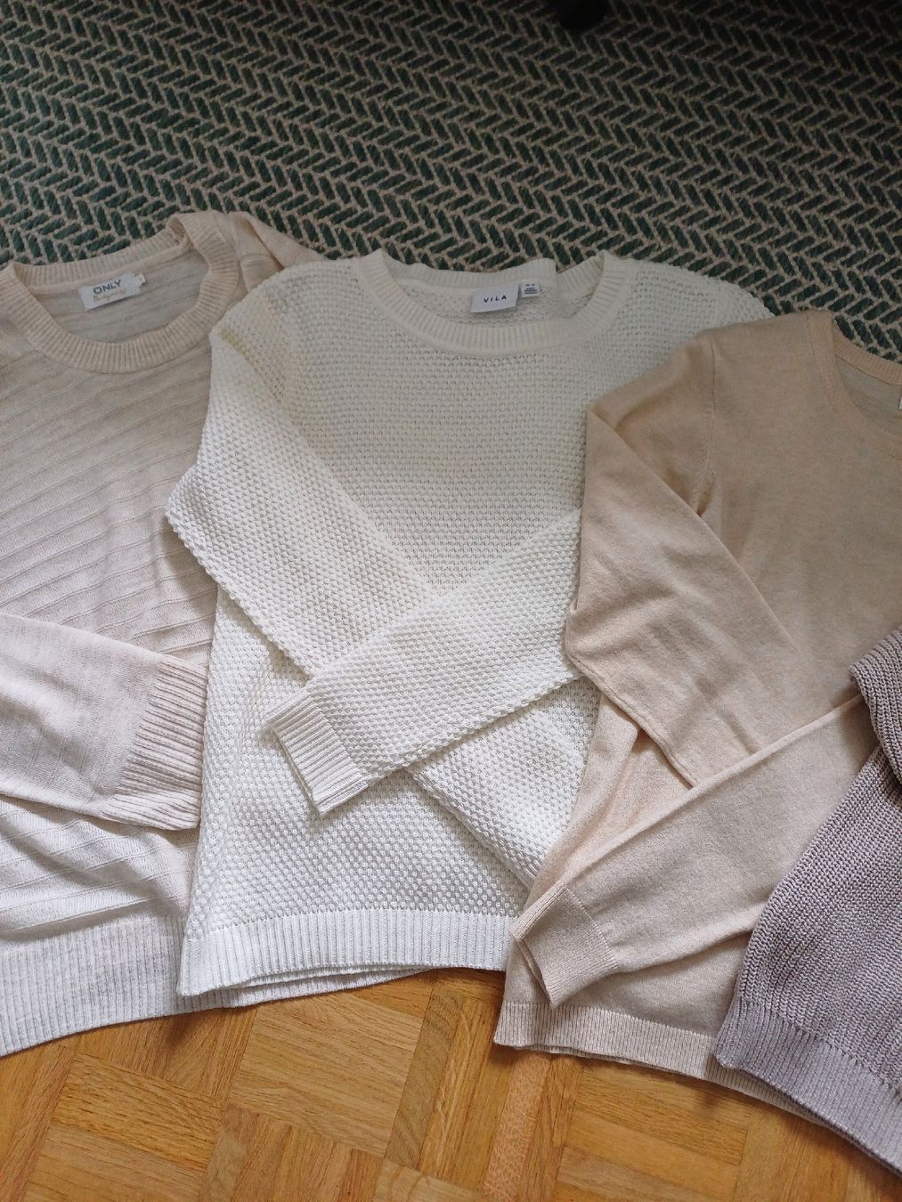 Lotti di vestiti: Kleiderpaket weiss / creme Gr. M – Nuovo (secondo la descrizione) da Biel/Bienne venduto da Tammys 4