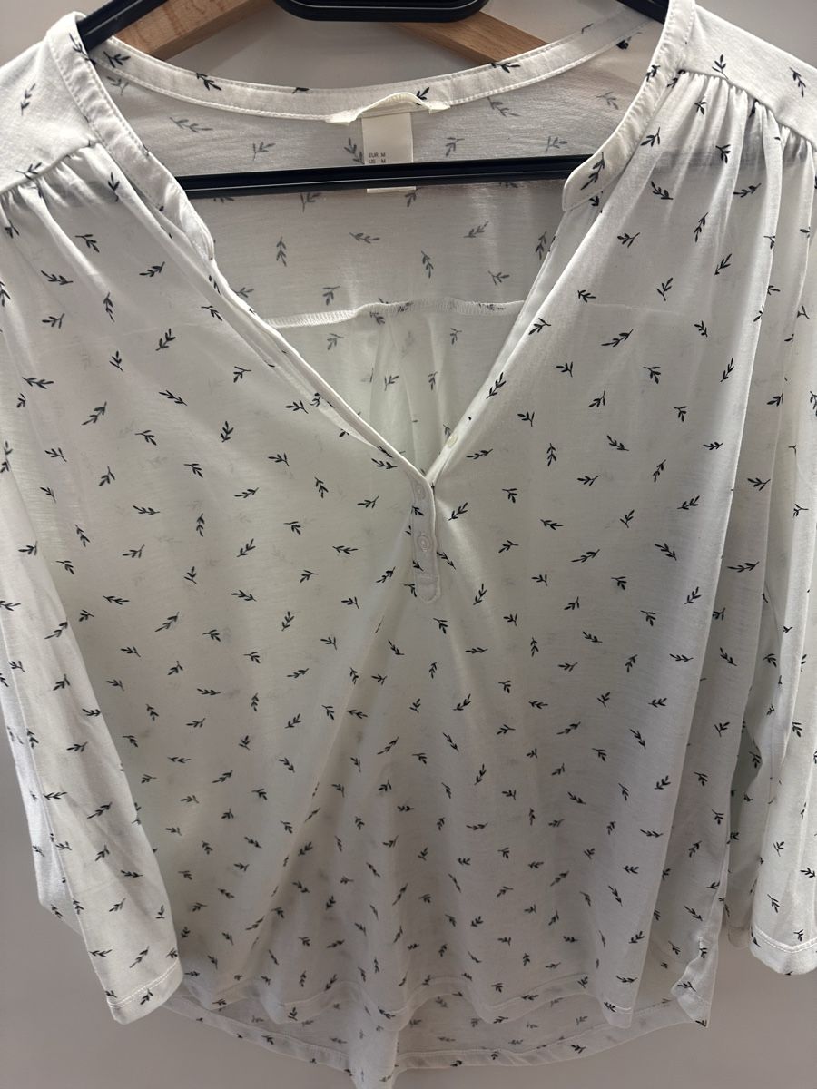 H&M Lotti di vestiti: 4 H&M Blusen mit Muster, Grösse M und L – Nuovo (secondo la descrizione) da Oberurnen venduto da jasmin2fel 1