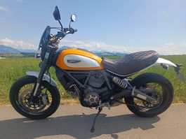 Ducati Scrambler 800 Classic ABS mit vielen Extras