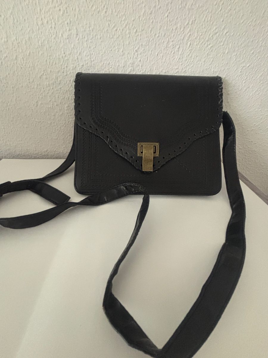 Borse da donna: Schwarze Handtasche ATMOSPHERE,  NR.11 – Usato da Wallisellen venduto da AS.TZ. 4