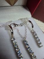 Ensemble argent avec zircons