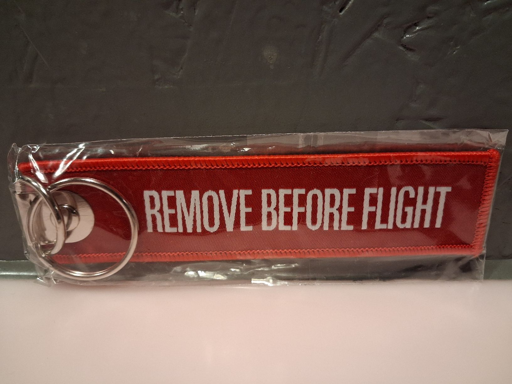 Portachiavi: Schlüsselanhänger REMOVE BEFORE FLIGHT ZIGERMEET 2016 – Nuovo e nell'imballaggio originale da Derendingen venduto da Nellino01 1