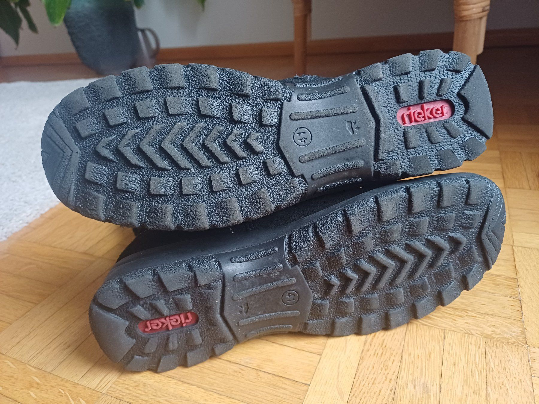 Rieker Scarpe da donna: Neuwertiger Rieker Winterstiefel mit Lammfellfutter Gr. 41 – Usato da Jona venduto da nad_fzb6 3