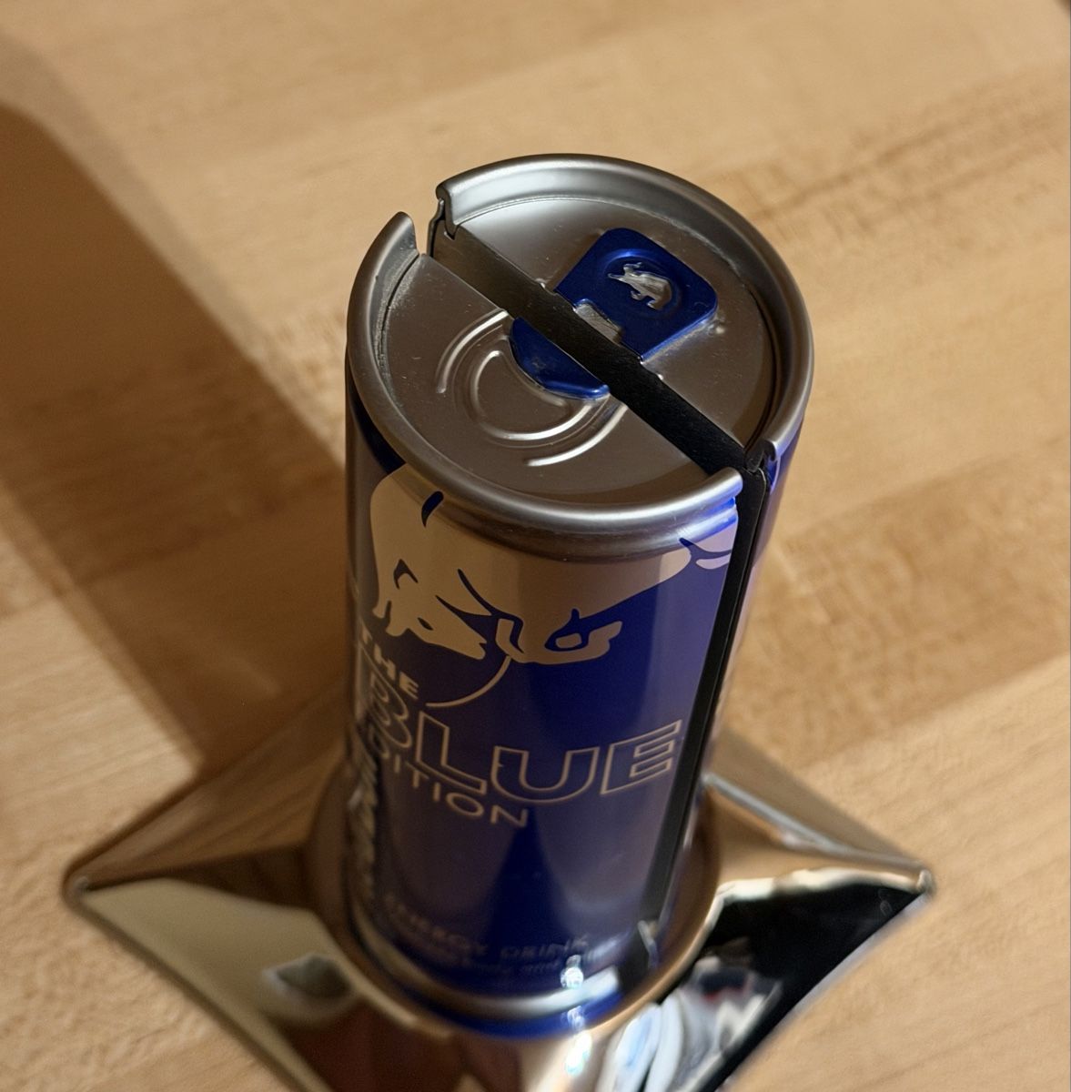 Tutte le decorazioni: Red Bull Menükartenständer – Usato da Au SG venduto da Bego1 2