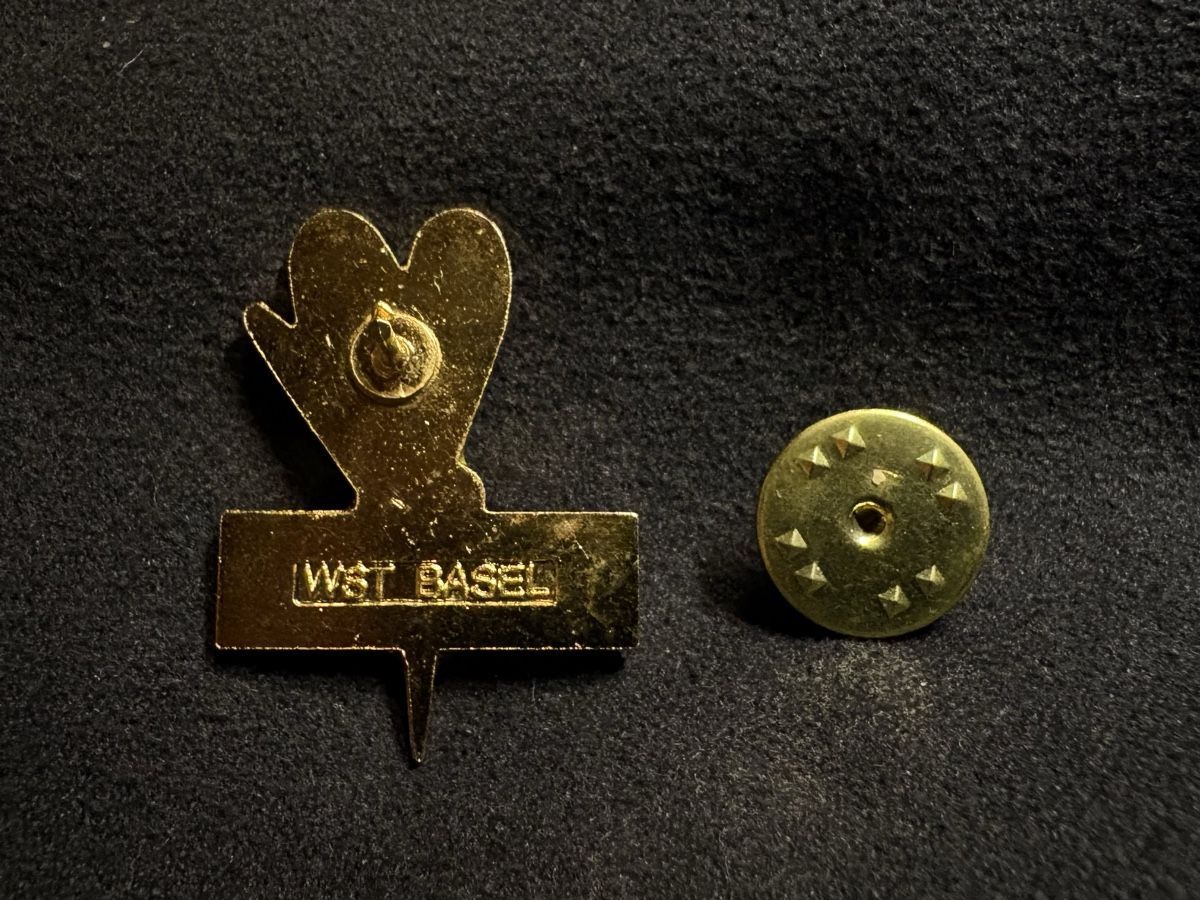 Plaquettes & Badges: HWS Basel Schweizer Werbepin mit Insekt – D'occasion à Zwingen par imh_bl67 2