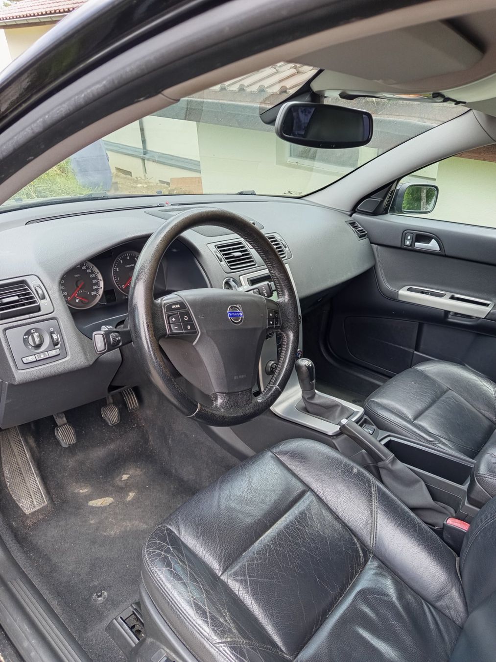 Volvo Automobili: VOLVO V50 T5 AWD – Usato da Tavannes venduto da Ramseier1 5