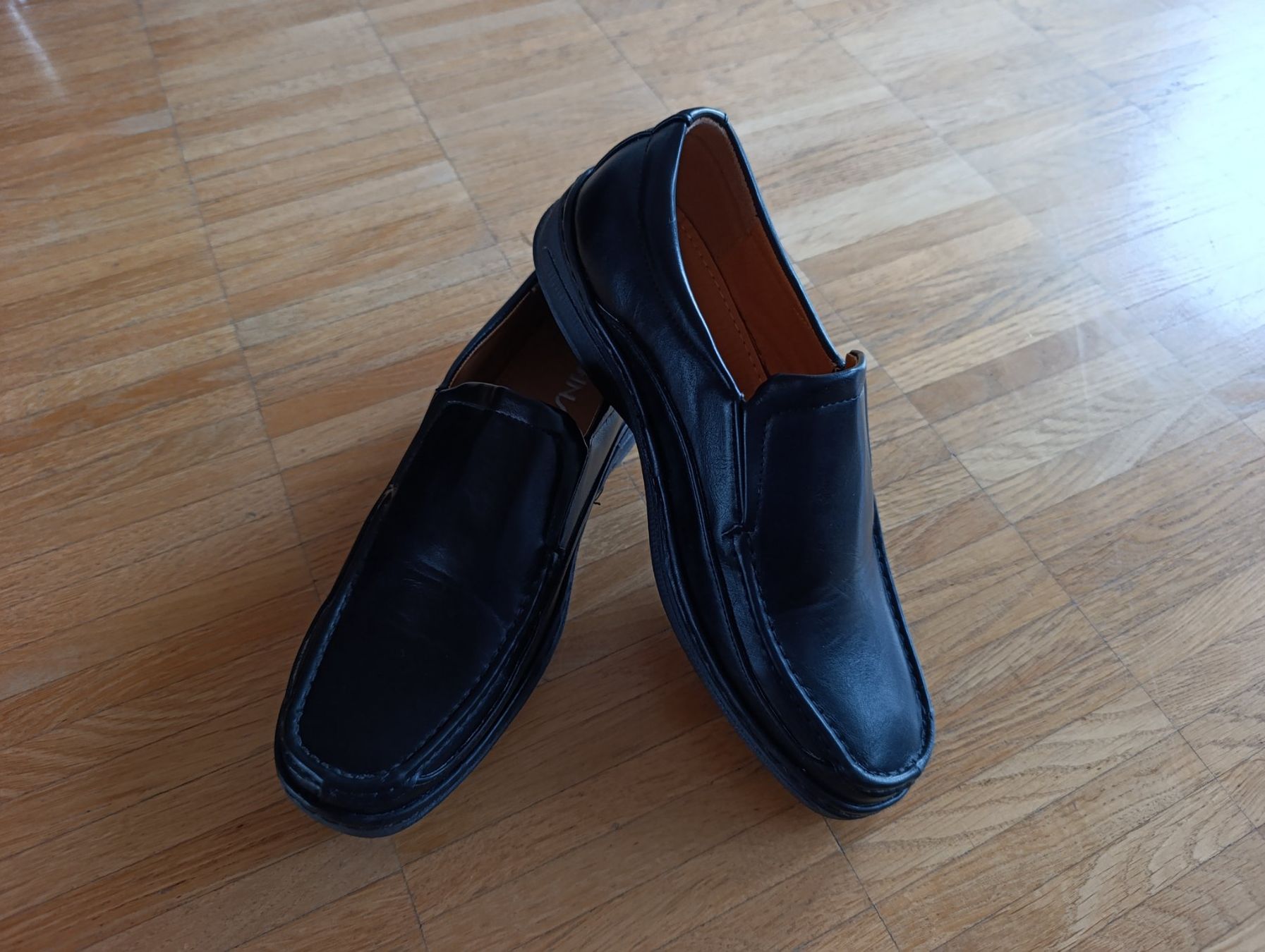 Chaussures hommes: Herren Kinder Kunstleder Loafer, Gr 41 – Neuf (Voir description) à Zürich par VorlonShadow