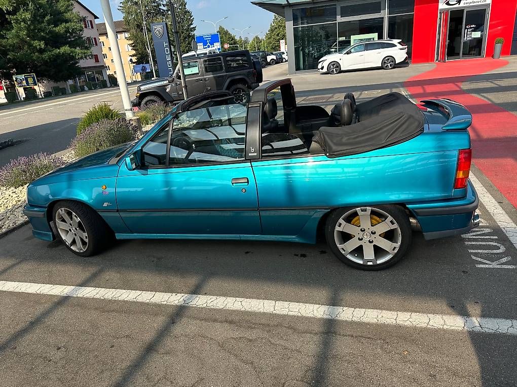 Automobili: Opel Kadett – Usato da Lommiswil venduto da SimParte 2