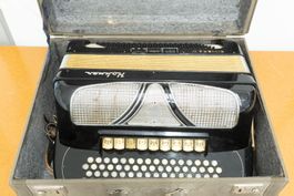 Hohner Riviera IV Knopfakkordeon mit Koffer - Ref. 07/58