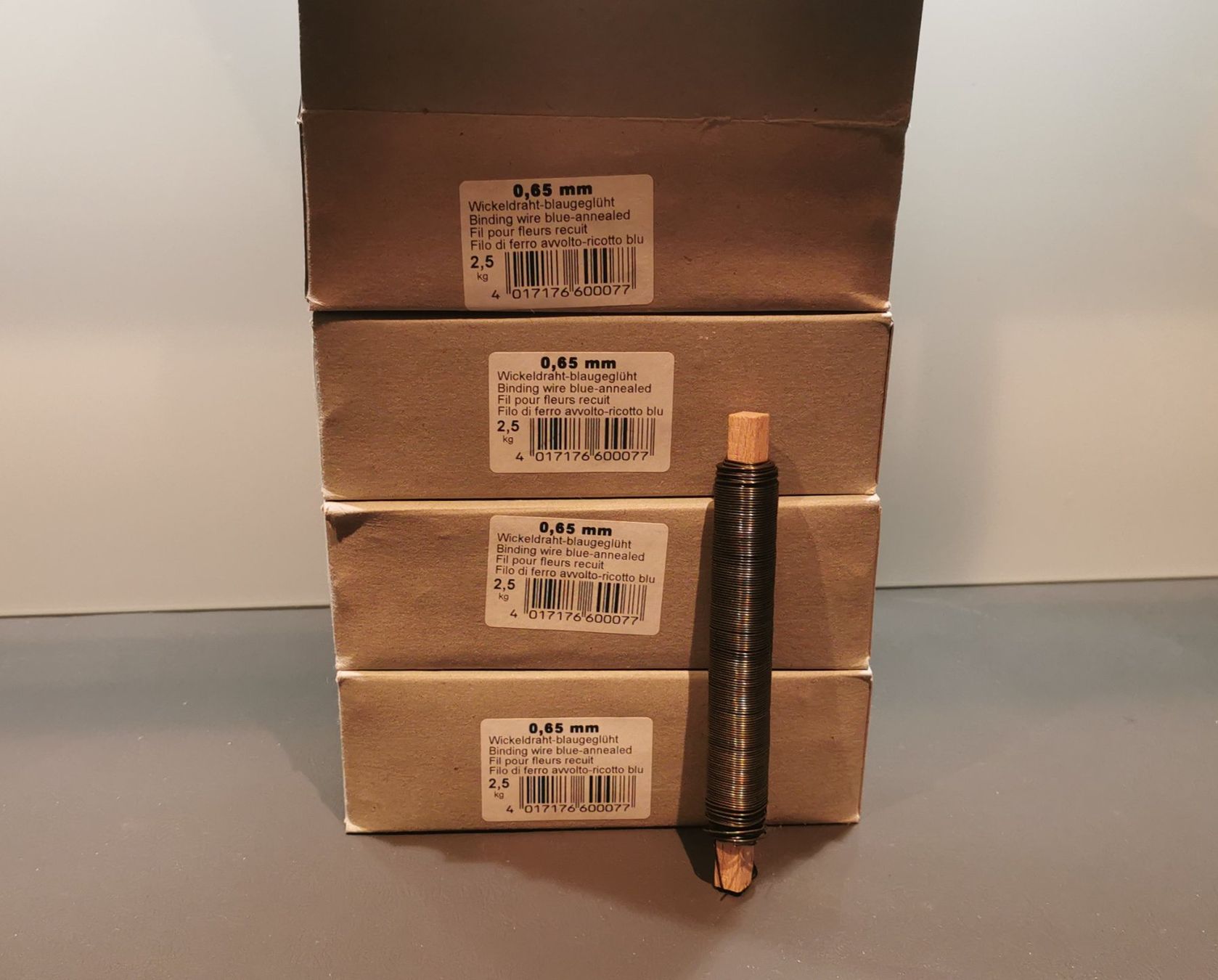 Alle Dekorationen: 200 Rollen Wickeldraht blaugeglüht – Neu und originalverpackt aus Niederbuchsiten von Haeschmi