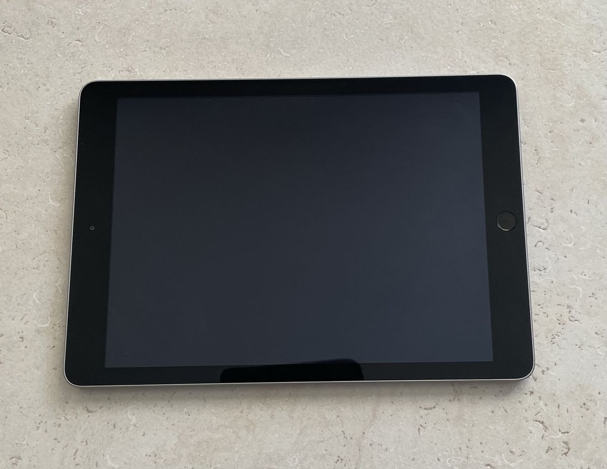 Apple Tablet PC: iPad - Top Zustand  – Usato da Rekingen AG venduto da MorningJewel