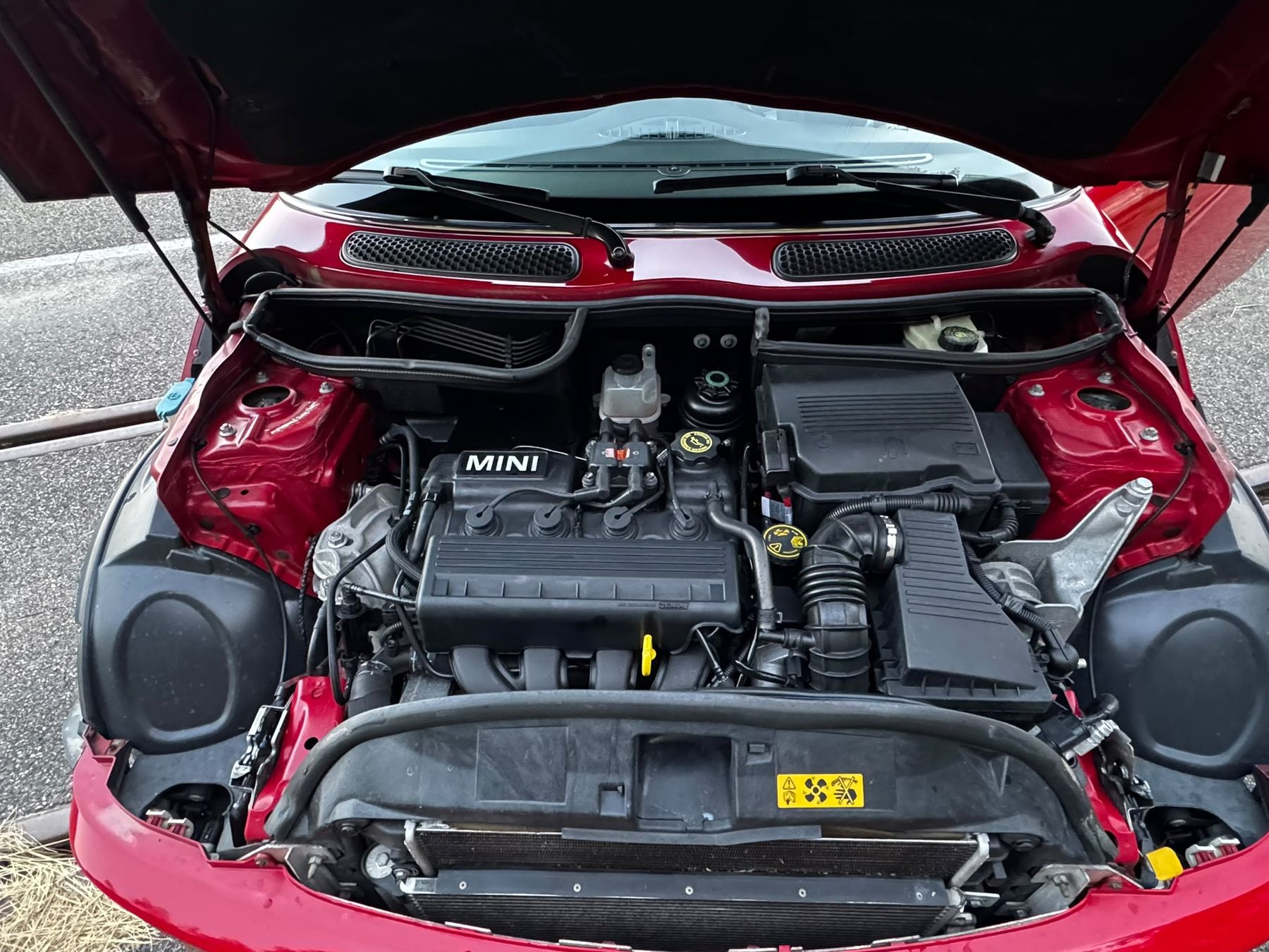 Mini Autos: Mini One 1.6 Frisch ab MFK – Gebraucht aus Langnau i. E. von Vn35 6