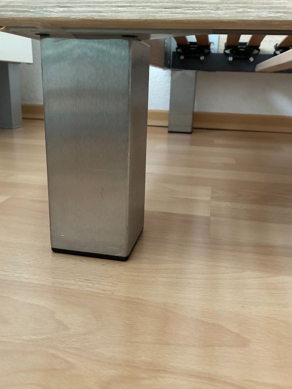 Livique Letti: Bett 100X200cm mit Einlegerahmen und gratis Matratze – Usato da Wiliberg venduto da Pejasi 5