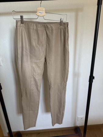 Amisu Lederimitat Hose beige Grösse 38 guter Zustand