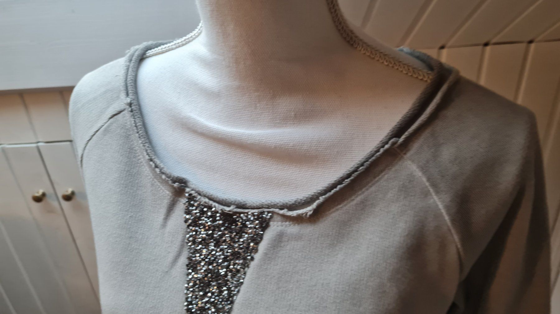 Maglioni & Felpe: KEY LARGO  🩶  pullover grau shabby  Grösse M – Usato da Niederweningen venduto da Obson 2
