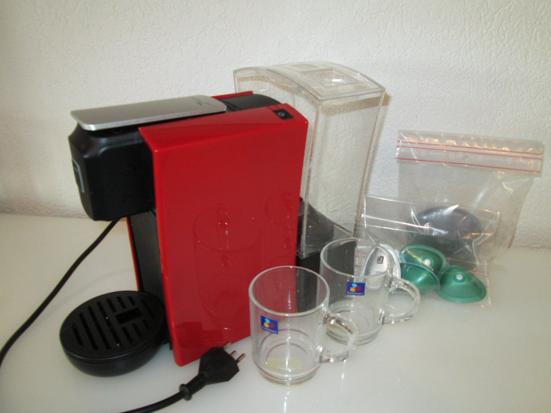 Nestlé Macchine per caffè & Macchine per espresso: Teemaschine - Special.T Machine  von Nestle – Usato da Movelier venduto da ddomenika 3