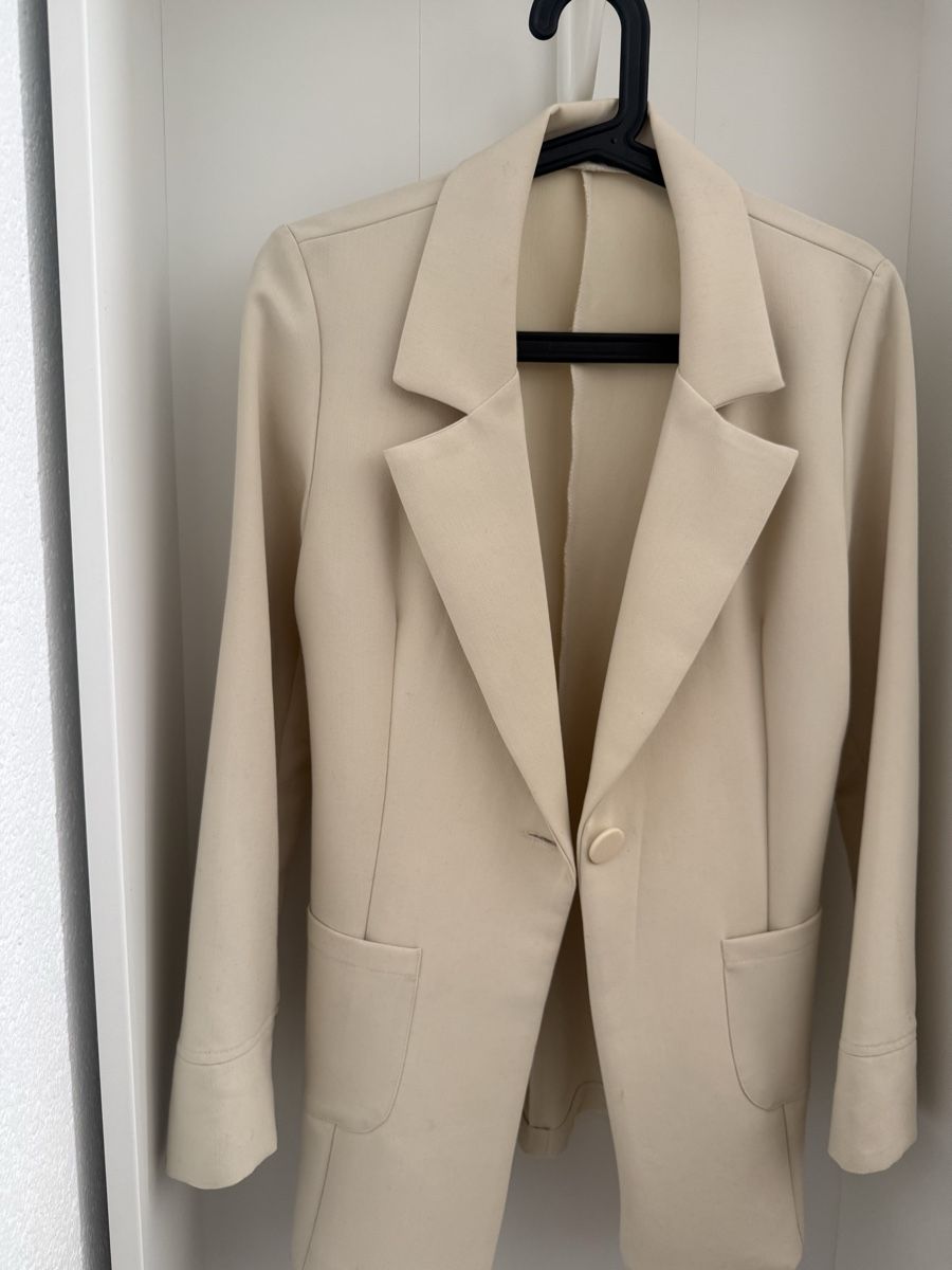 Giacche: Blazer creme farbig Grösse 38 – Usato da Zollikofen venduto da Akshy 3