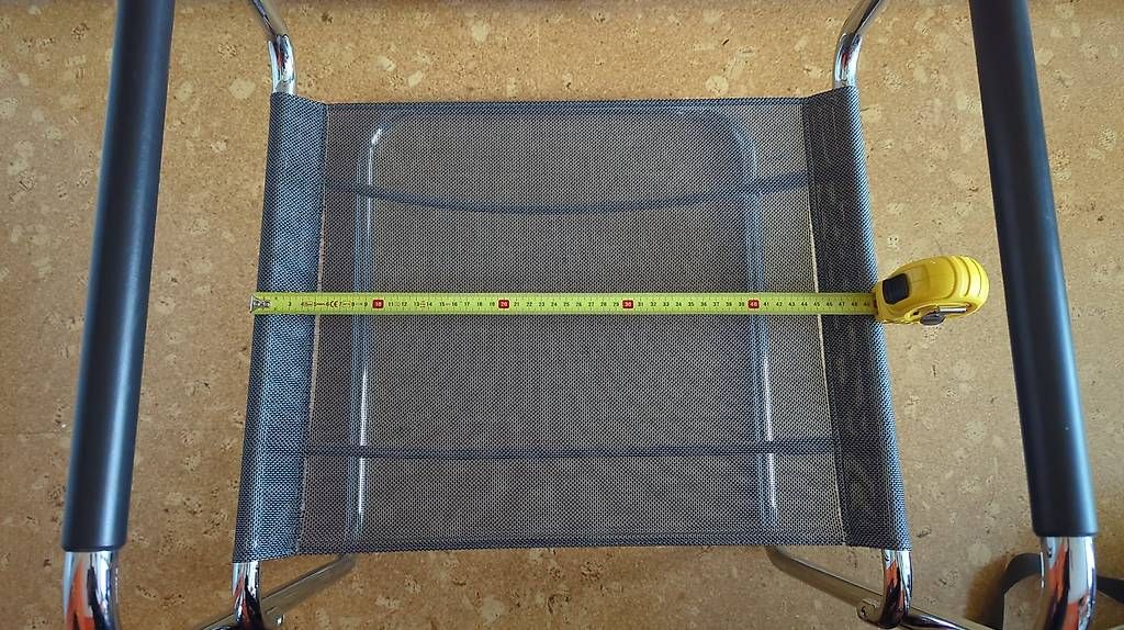 Thonet Stühle: Thonet Freischwinger mit Netz- / Textilbespannung – Gebraucht aus Stans von Fabdc 2
