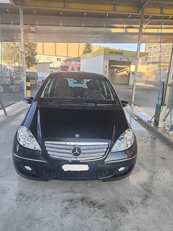 Automobili: Mercedes A200 Diesl AUTOMAT – Usato da Sempach-Station venduto da duhanajnoli