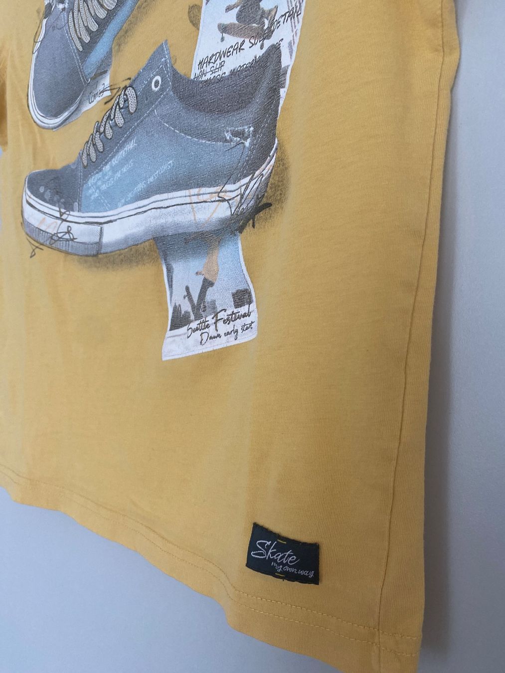 C&A Hemden, T-Shirts & Polos: T Shirt Grösse 134/140 – Gebraucht aus Glattbrugg von riseca 2