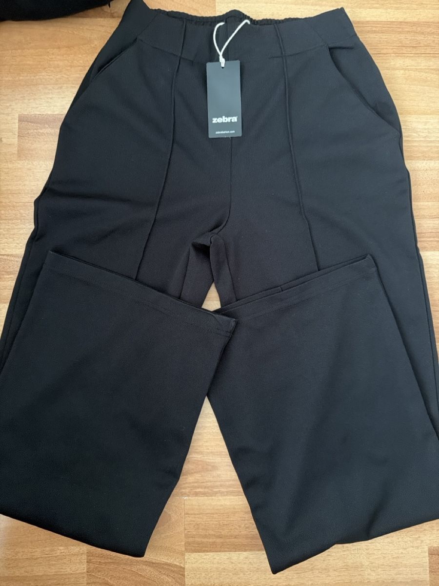 Zebra Hosen: Zebra schwarze hose – Neu und originalverpackt aus Arbon von lea_h6r7 1