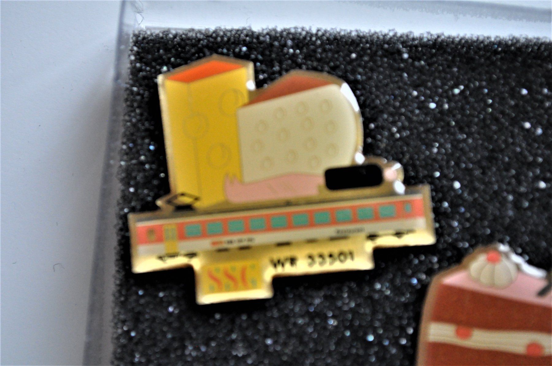 Spille & Fermagli: SSG Pin-Set – Nuovo e nell'imballaggio originale da Grüsch venduto da Benggeli 4