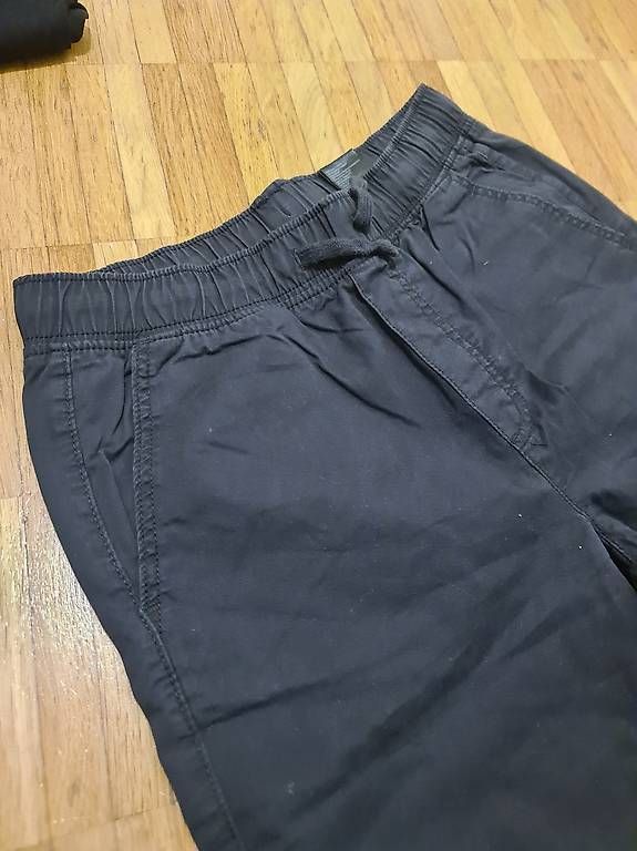Pantaloni: Hose 100% Baumwolle 158 – Usato da Kriens venduto da akazy 2