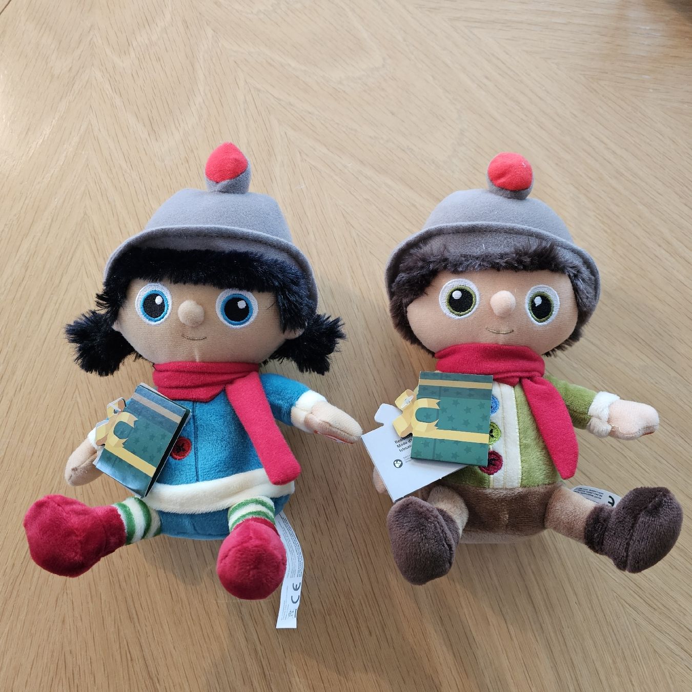 Giocattoli: Finn und Eli Plüschfiguren neu – Nuovo e nell'imballaggio originale da Küssnacht am Rigi venduto da Samosa1