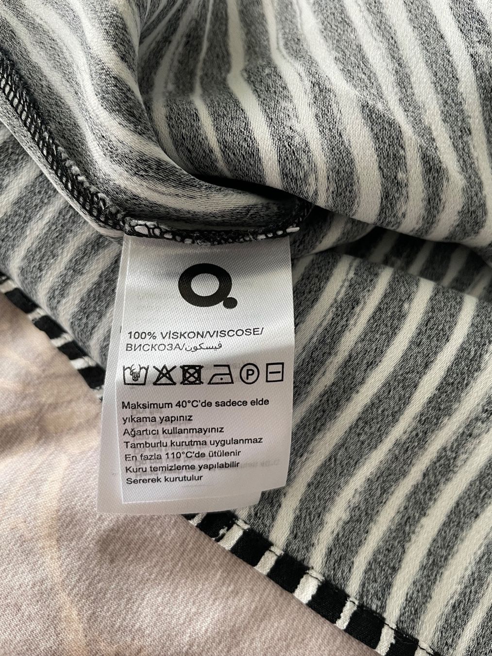 Camicette: Blus gestreift von QUE – Nuovo (secondo la descrizione) da Zürich venduto da SeldaY 6