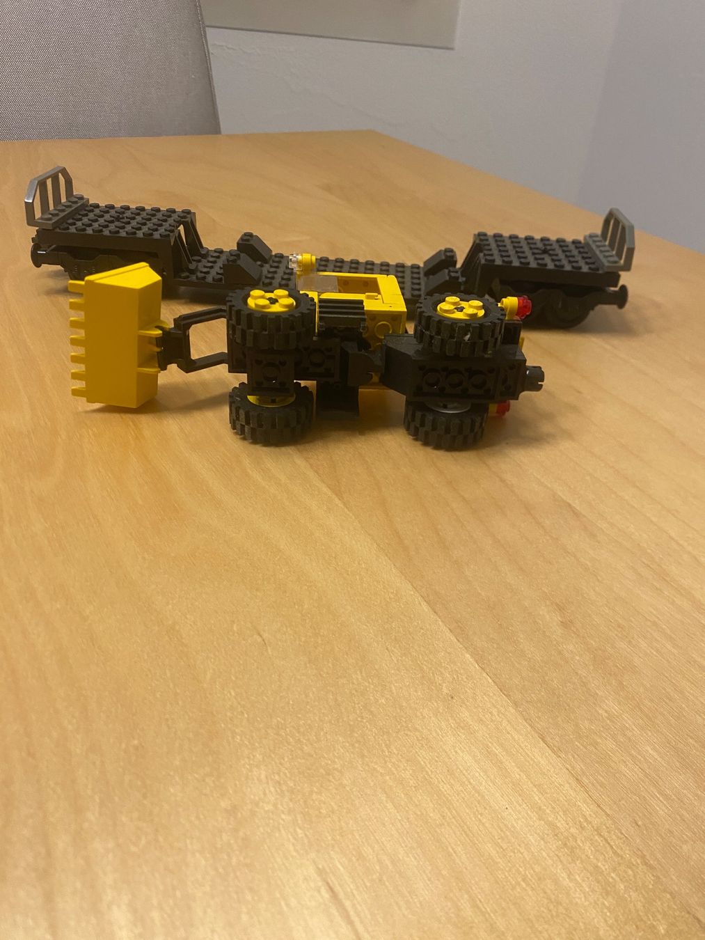 Lego Jeux de construction: Lego Eisenbahn Waggon mit Bagger – D'occasion à Tuggen par Haribo3000 2