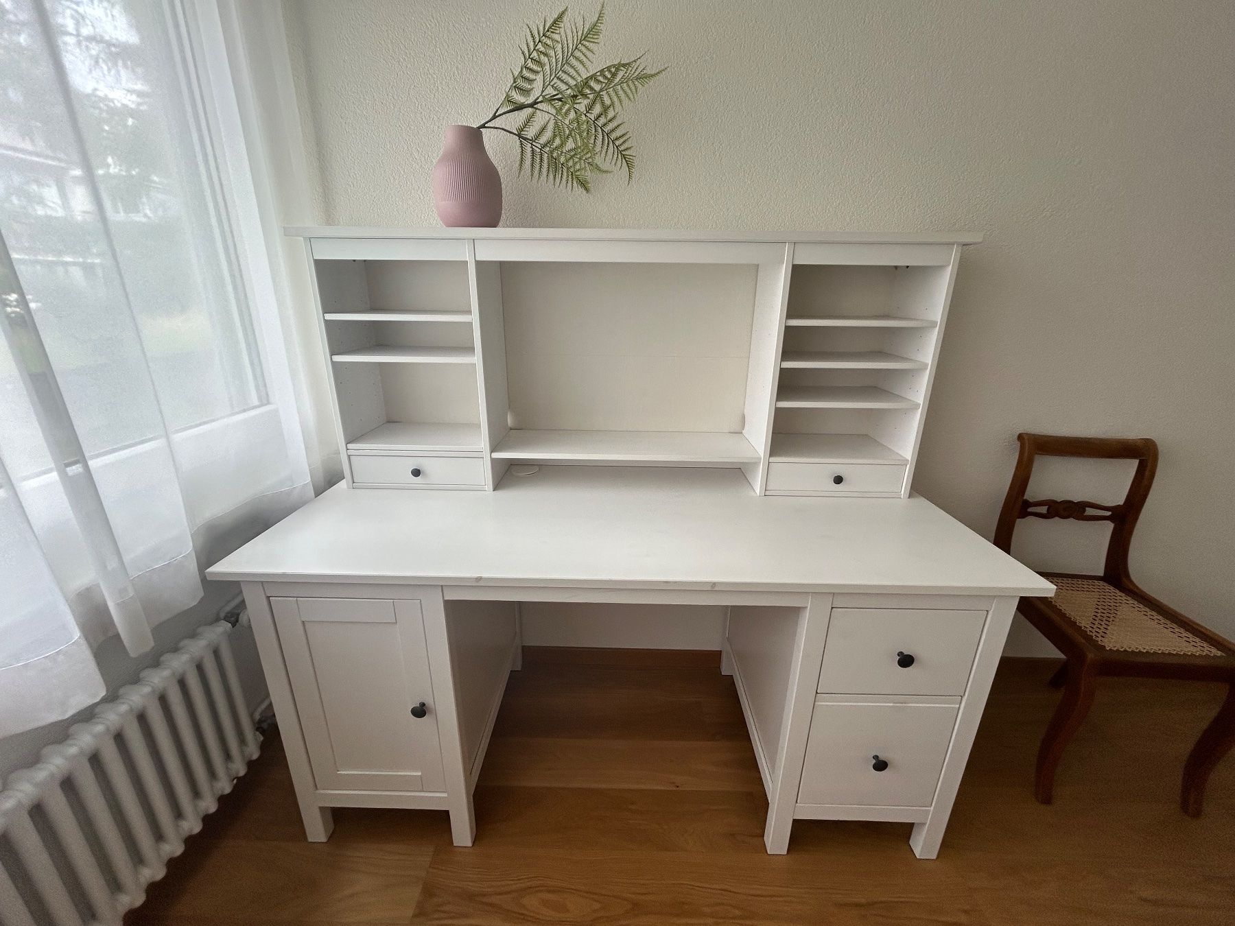 Ikea Scrivanie: Schreibtisch Hemnes Ikea – Usato da Zürich venduto da Hermia