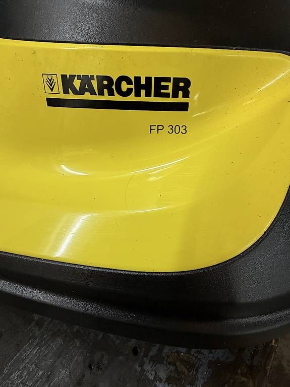 Tutte le macchine: Lucidatrice Kärcher FP 303 – Usato da Locarno venduto da Sciaki 1