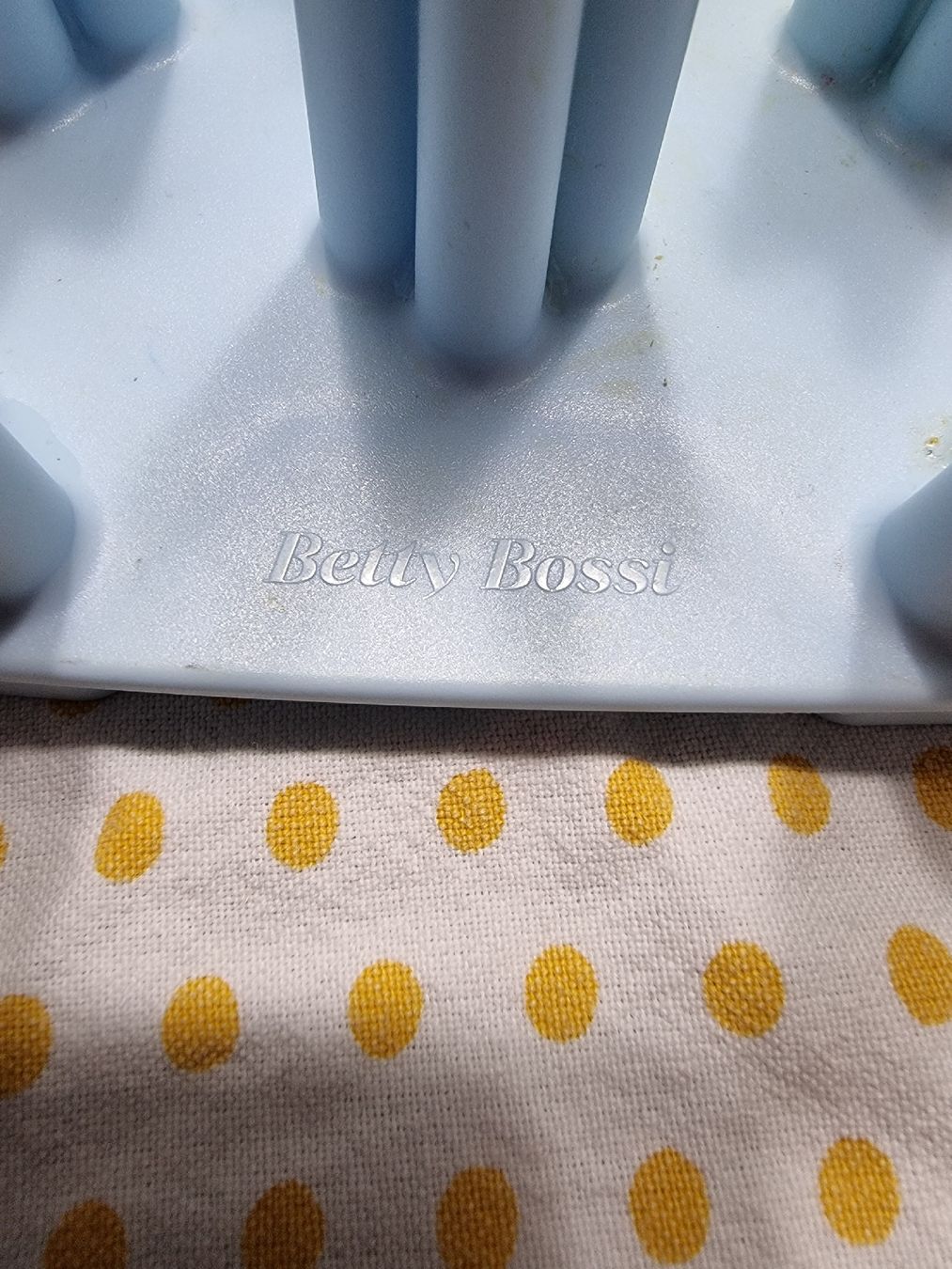 Betty Bossi Elettrodomestici da cucina: Betty Bossi Tuben Max – Usato da Helgisried venduto da zuegli.24 2