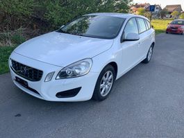Volvo V60 D3 frisch MFK