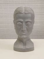 Skulptur Büste signiert