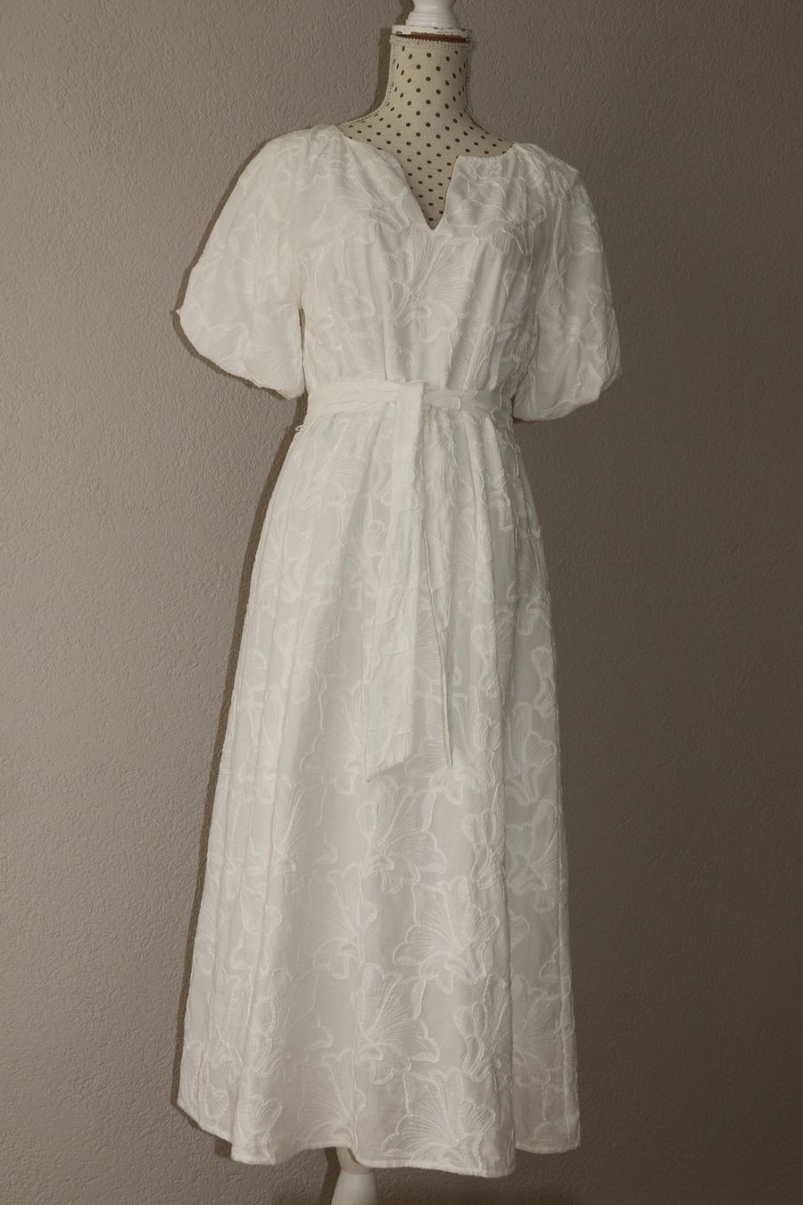 Comma Vestiti: Neue WUNDERSCHÖNES Kleid von COMMA Gr.36 – Nuovo e nell'imballaggio originale da Oberwil-Lieli venduto da Svetlana28 2
