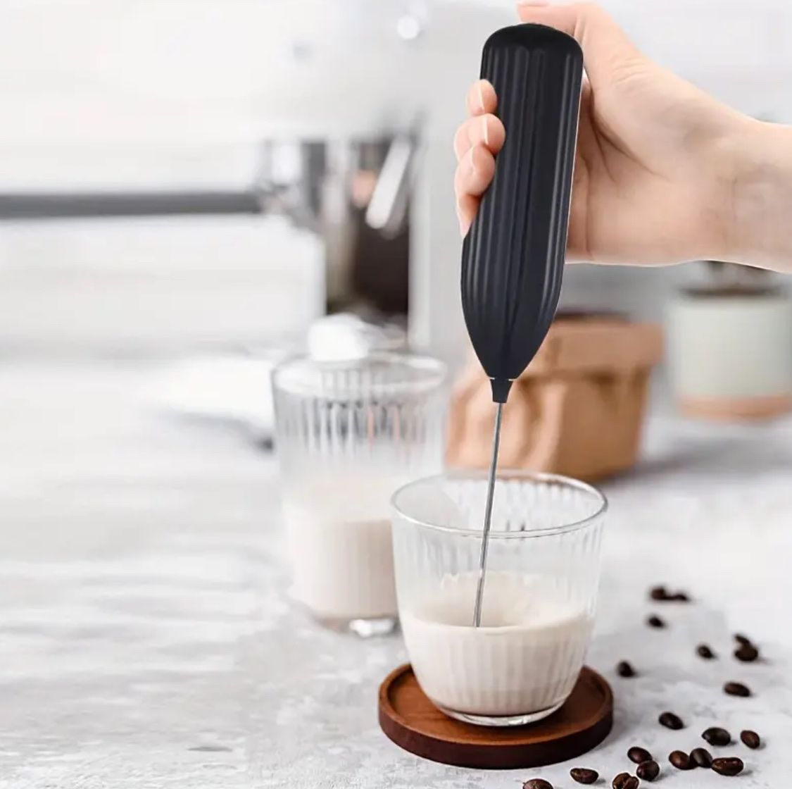 Küchengeräte: Elektrischer Milchaufschäumer | Handlicher Milchmixer – Neu und originalverpackt aus Suhr von SchnapperCH