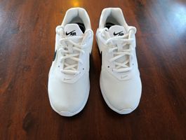 Nike Air Max Sneaker weiss schwarz neuwertiger Zustand