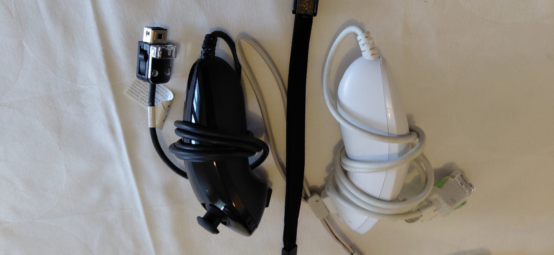 Controller: 2x Wii  Remote  + Schutzhülle/Nunchuk  Original – Usato da Gretzenbach venduto da Uli1980 1