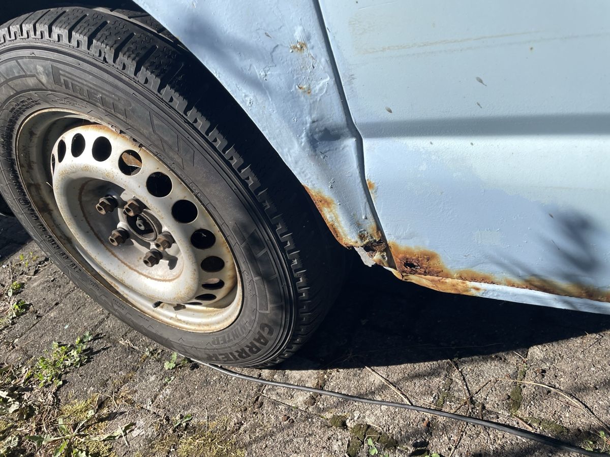 VW Automobili: VW T5 2.5 TDI  4 Motion – Difettoso da Mönchaltorf venduto da Cooltomike 5