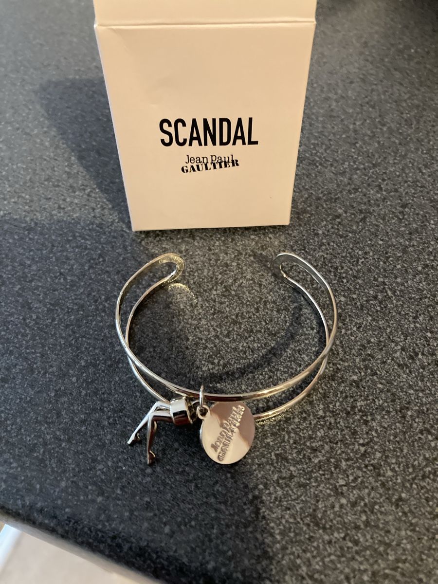 Bracciali & Braccialetti: Bracelet J.P. Gaultier - SCANDAL – Nuovo e nell'imballaggio originale da Plan-les-Ouates venduto da Namorona 1