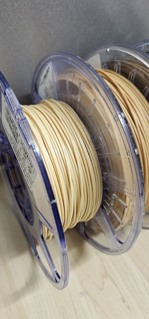 Stampanti 3D: Pla Holz Filament 1.75mm 5 Farben  – Usato da Turbenthal venduto da Roofman28 7