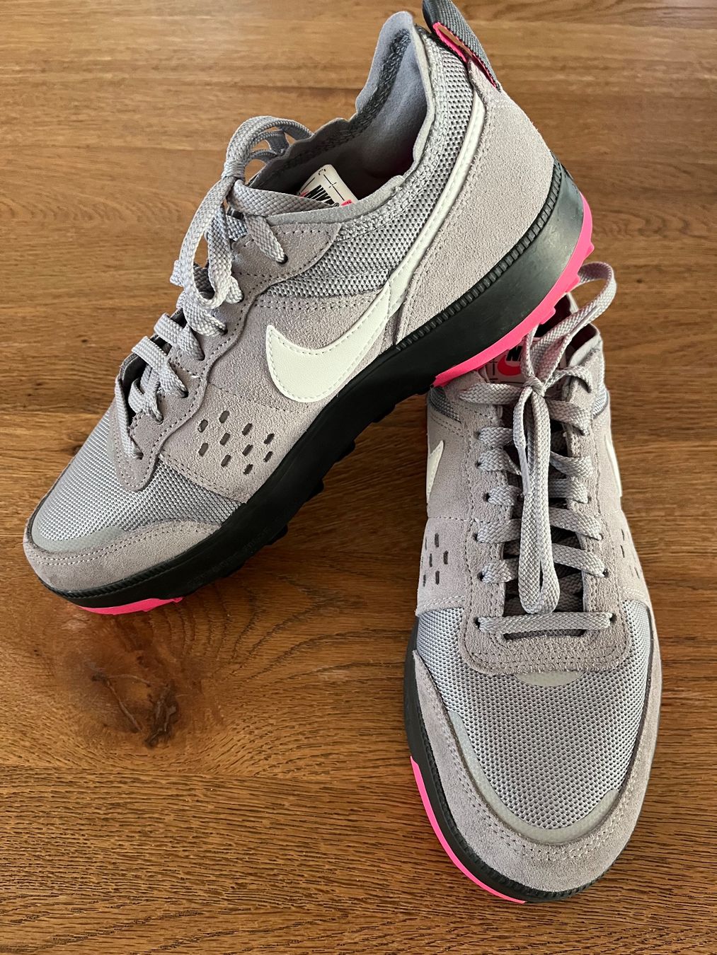 Nike Scarpe da uomo: Sneaker Nike C1TY Cement Grey Hyper Grösse EUR 44 – Usato da Kleindietwil venduto da sternenstaub_as 1
